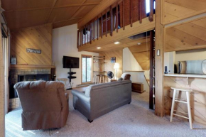  Living Pines Condominium  Шейвер Лейк